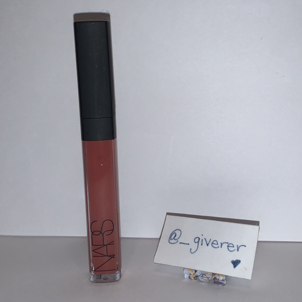VIVA 💄💋 NARS LIP GLOSS Larger Than Life